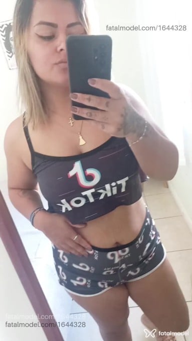 Acompanhante mulher morena (o) de olhos castanhos - Nataly Acompanhante mulher morena (o) de olhos castanhos - Nataly