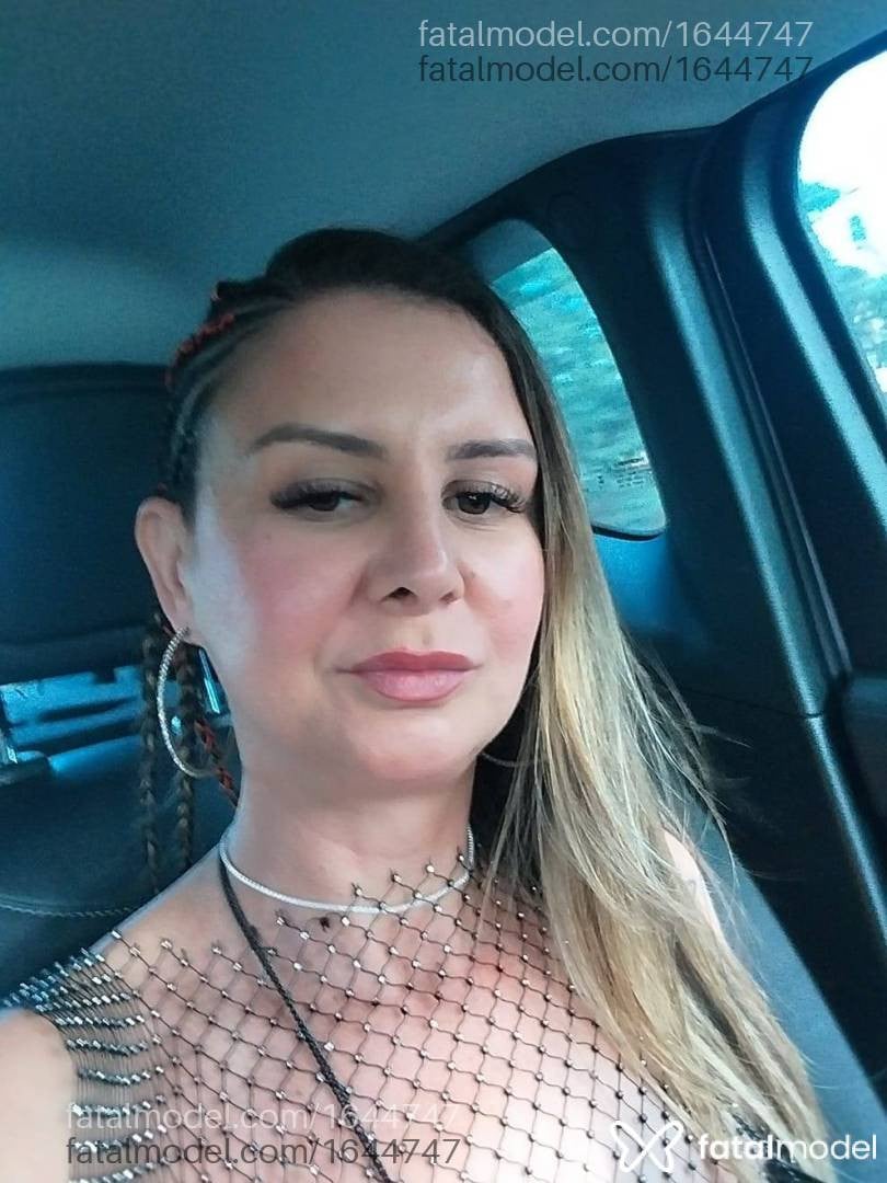 Acompanhante mulher com cabelo castanho de olhos castanhos em Jaú - Brenda lopes