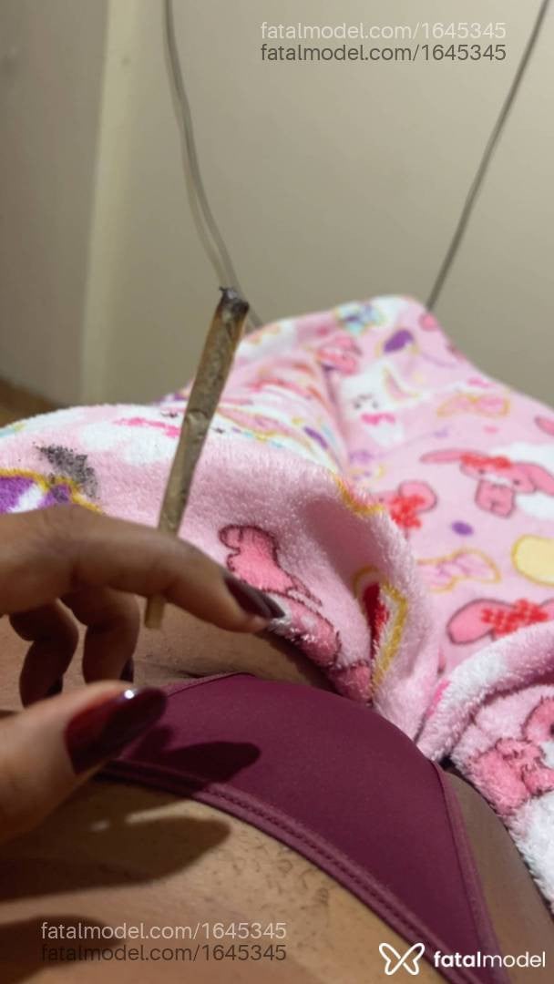 Acompanhante mulher morena (o) de olhos pretos em Ponte Nova - Nicole