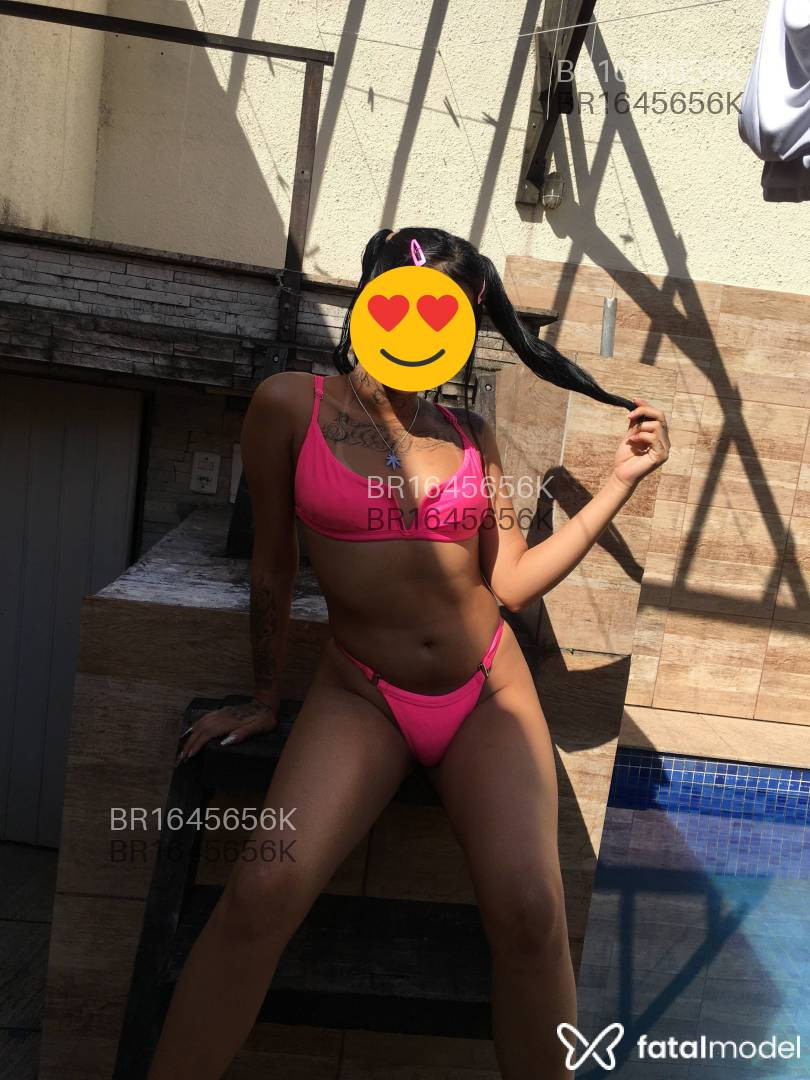 Acompanhante mulher morena (o) de olhos castanhos em Virtual - Alice