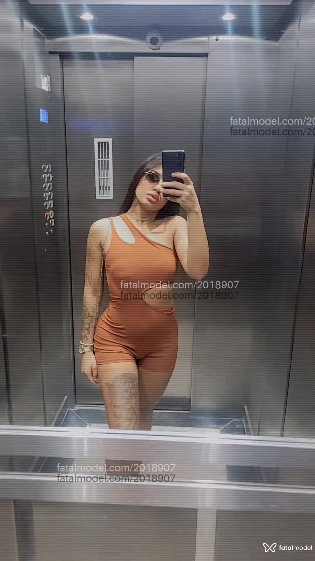 Acompanhante mulher morena (o) de olhos castanhos em São Paulo Acompanhante mulher morena (o) de olhos castanhos em São Paulo - Morena Caiçara
