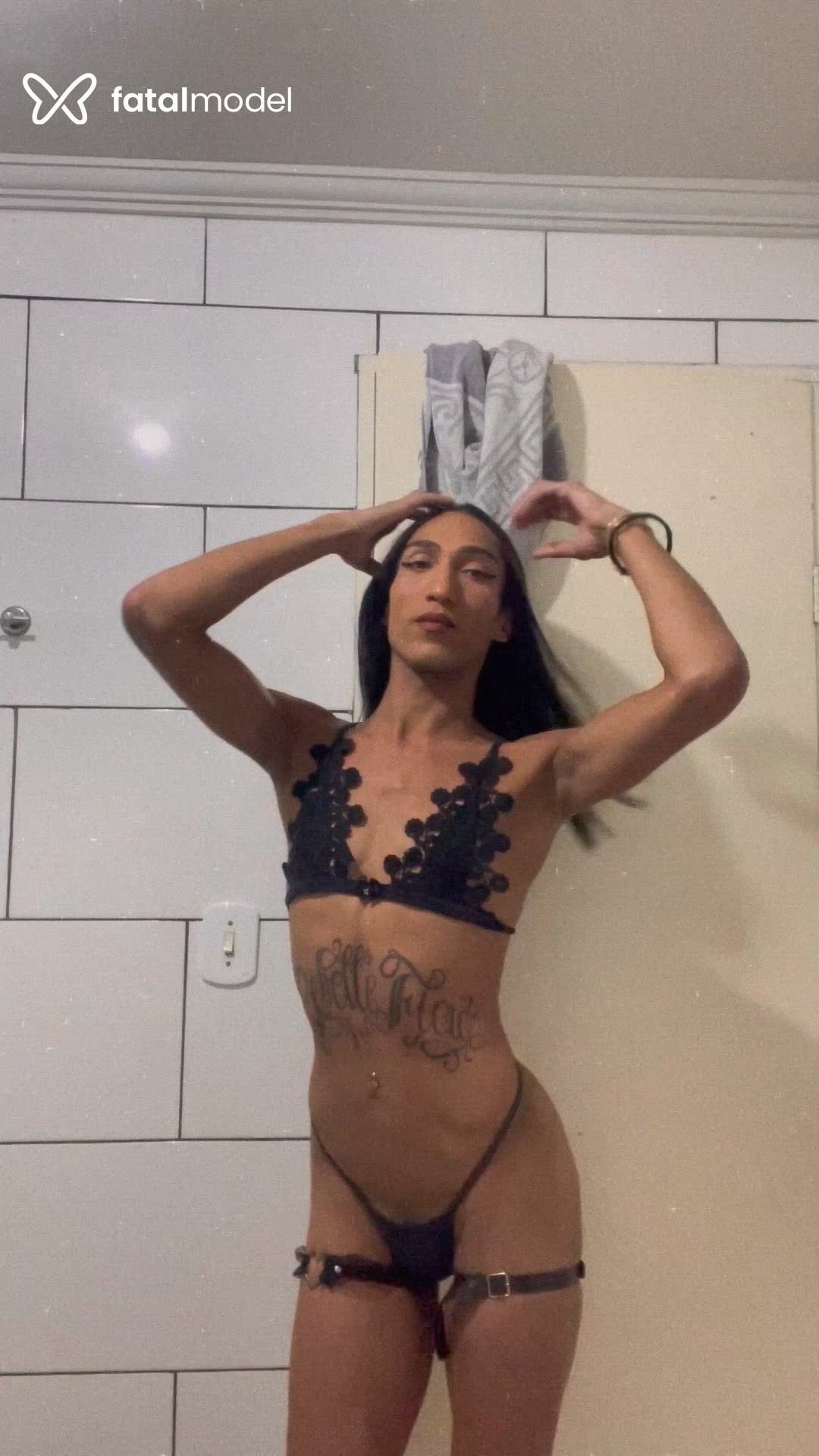 Acompanhante mulher trans morena (o) de olhos castanhos - Renathinha Acompanhante mulher trans morena (o) de olhos castanhos - Renathinha