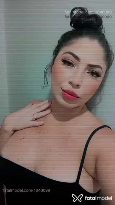 Acompanhante mulher com cabelo castanho de olhos verdes em Palotina Acompanhante mulher com cabelo castanho de olhos verdes em Palotina - Aninha