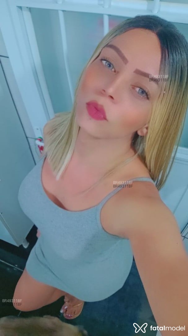Acompanhante trans loira (o) de olhos cinza - Eloá Alves Acompanhante trans loira (o) de olhos cinza - Eloá Alves