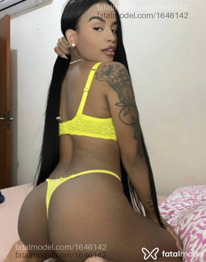 Acompanhante mulher morena (o) de olhos pretos - Natalia Braga