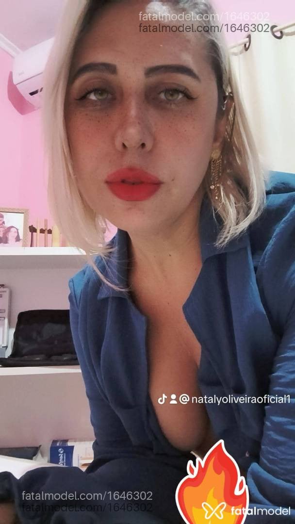 Acompanhante mulher loira (o) de olhos castanhos - Nataly Oliveira