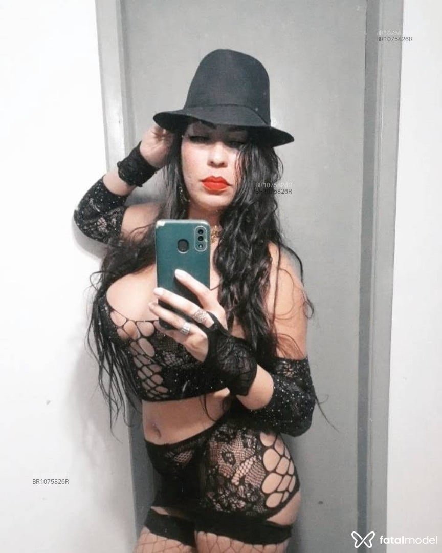 Acompanhante mulher com cabelo castanho de olhos castanhos em Santa Rosa - Jennifer Ferraz