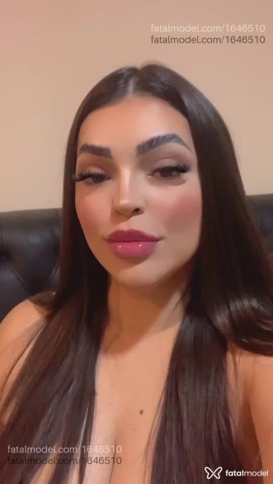 Acompanhante mulher com cabelo castanho de olhos castanhos em Foz do Iguaçu - Melissa
