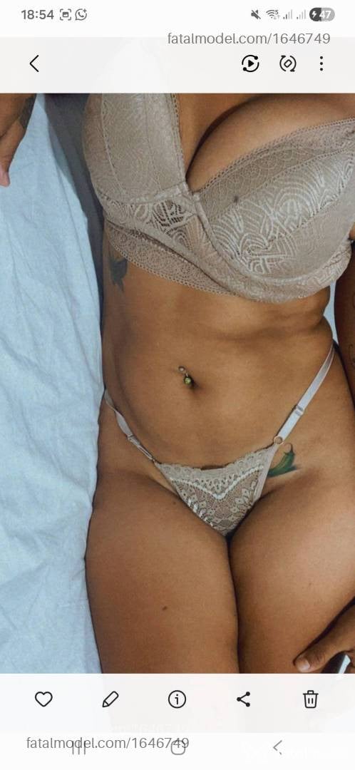 Acompanhante mulher morena (o) de olhos castanhos em Luís Eduardo Magalhães - Zurya Costa