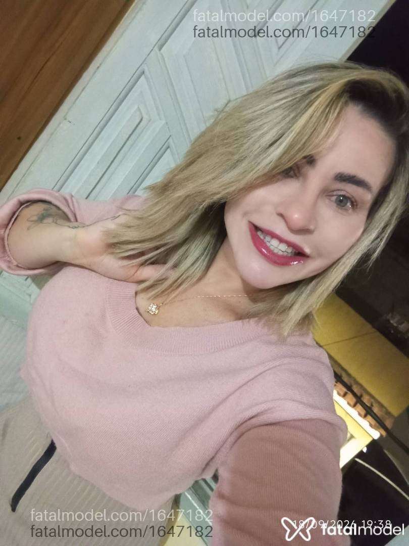 Acompanhante mulher loira (o) de olhos verdes - Geyza