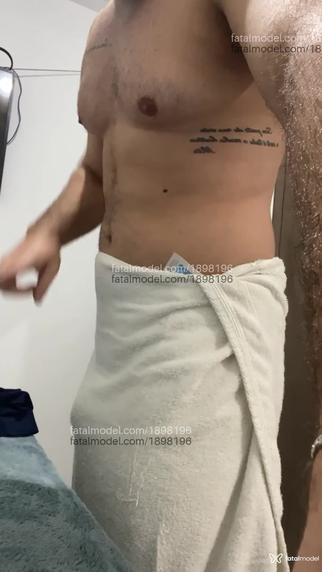 Acompanhante homem loira (o) de olhos castanhos em Porto Alegre - Nick