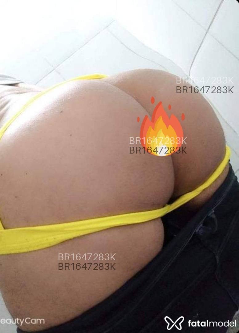 Acompanhante homem morena (o) de olhos castanhos - Dandan Acompanhante homem morena (o) de olhos castanhos - Dandan