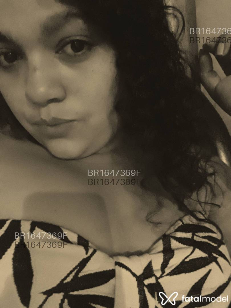 Acompanhante mulher morena (o) de olhos pretos em Virtual Acompanhante mulher morena (o) de olhos pretos em Virtual - Mari Morena