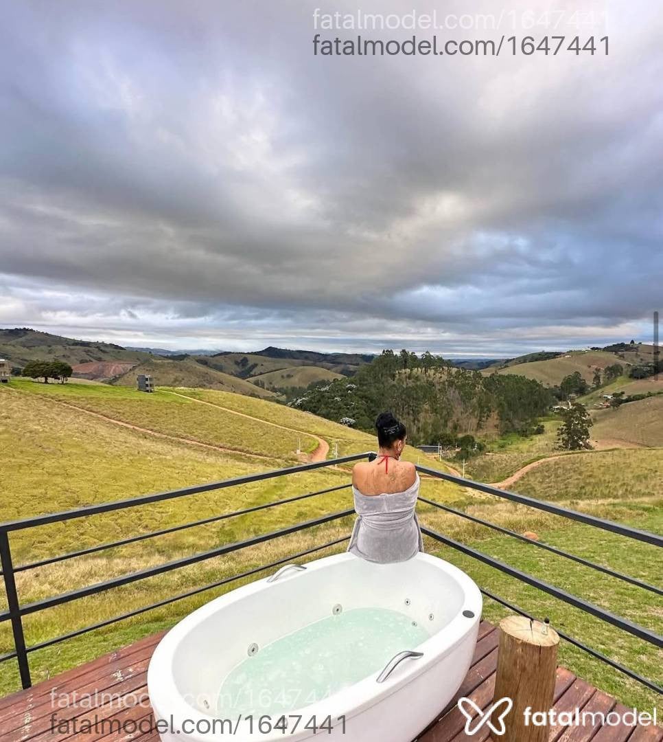 Acompanhante mulher morena (o) de olhos pretos em Linhares - Fany