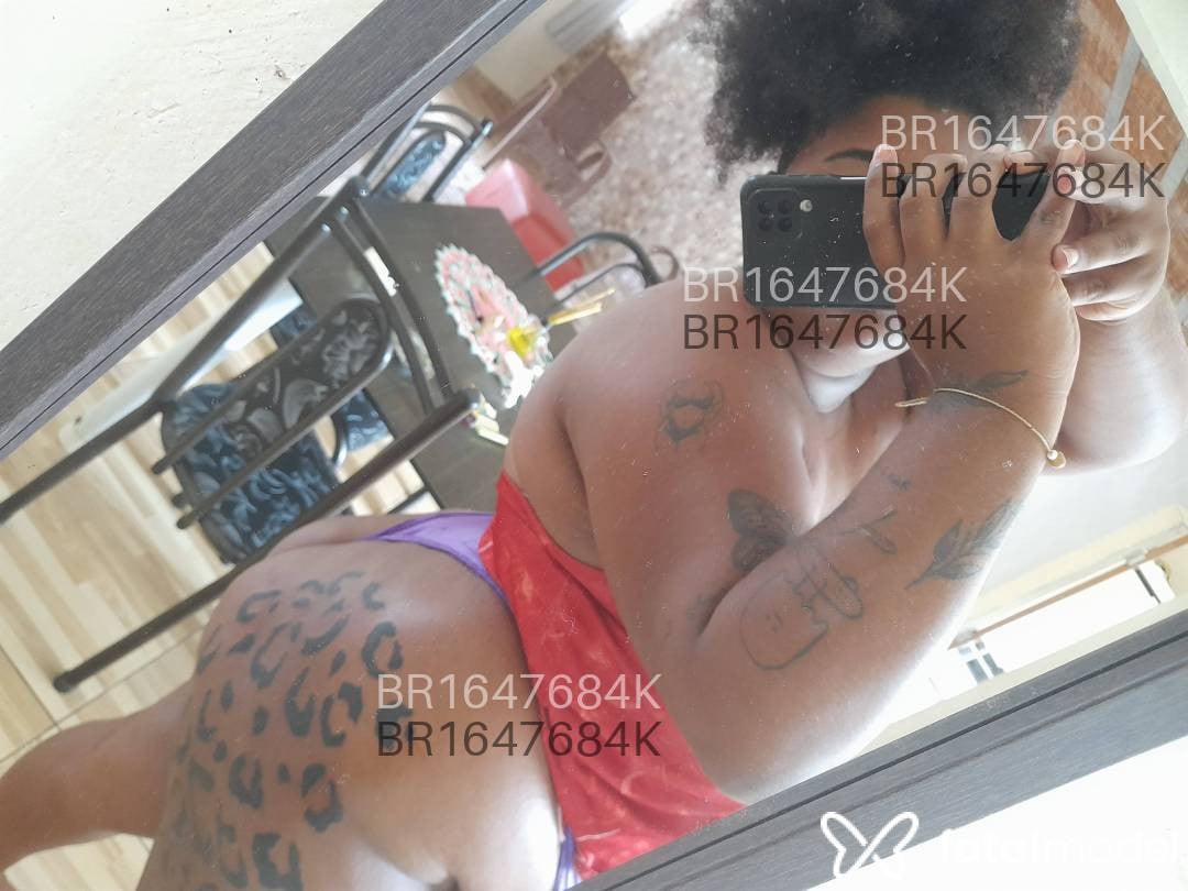Acompanhante mulher morena (o) de olhos castanhos em Belo Horizonte - LARA Champanhe