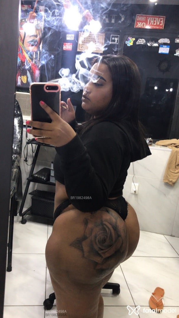Acompanhante mulher morena (o) de olhos pretos em Rio de Janeiro - Viviane