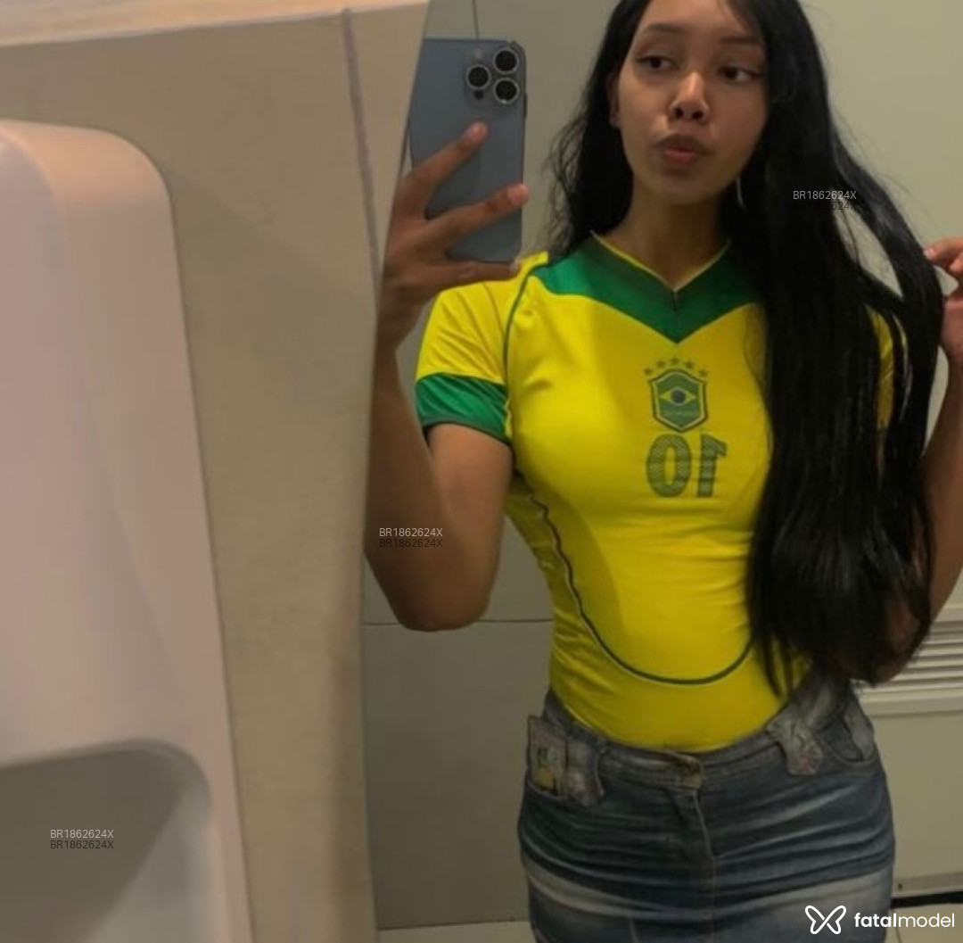 Acompanhante mulher trans morena (o) de olhos castanhos - Gabriela