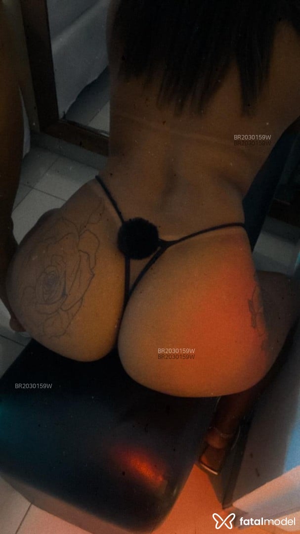 Acompanhante mulher morena (o) de olhos castanhos em Caruaru - Aline Pinheiro