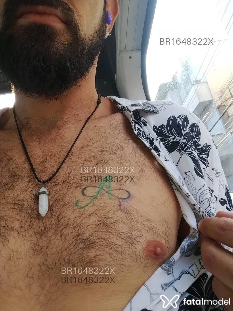 Acompanhante homem com cabelo castanho de olhos castanhos em São Paulo - Gustavo
