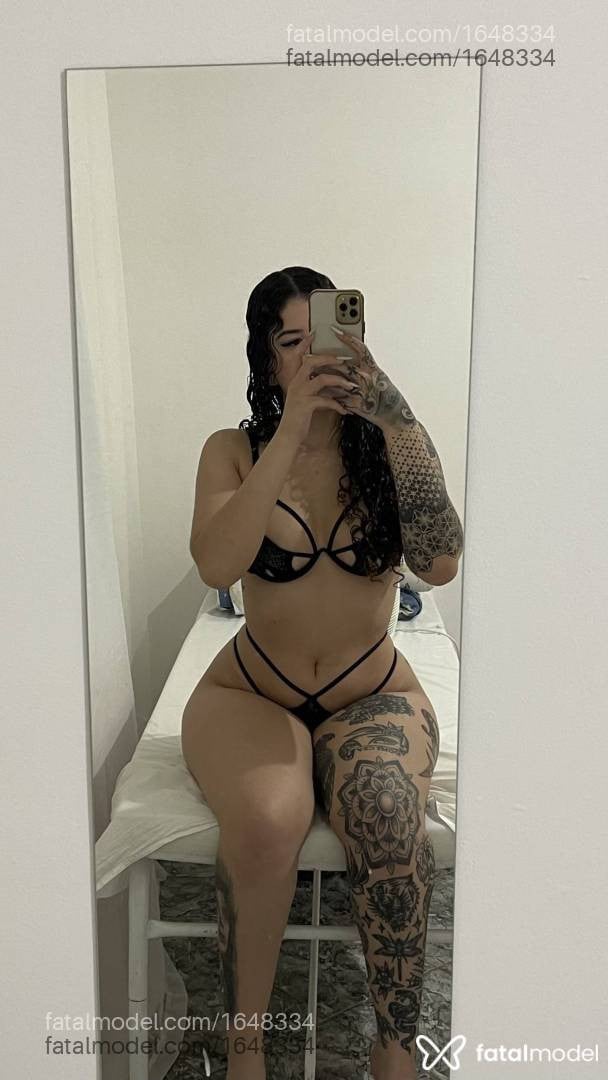 Acompanhante mulher com cabelo castanho de olhos castanhos em São José dos Campos - Liz Alencar