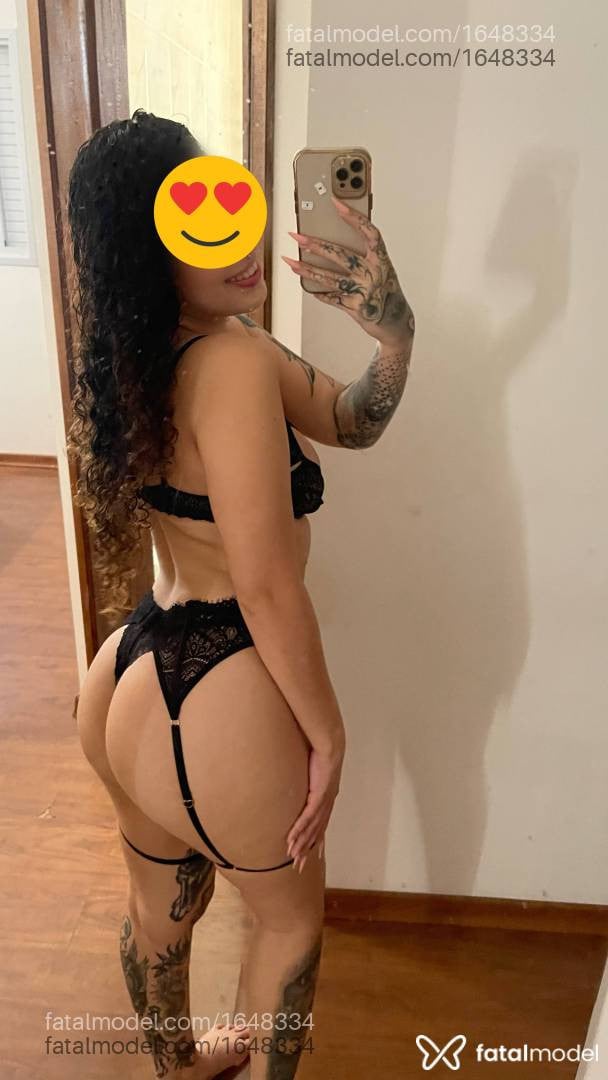 Acompanhante mulher com cabelo castanho de olhos castanhos em São José dos Campos - Liz Alencar