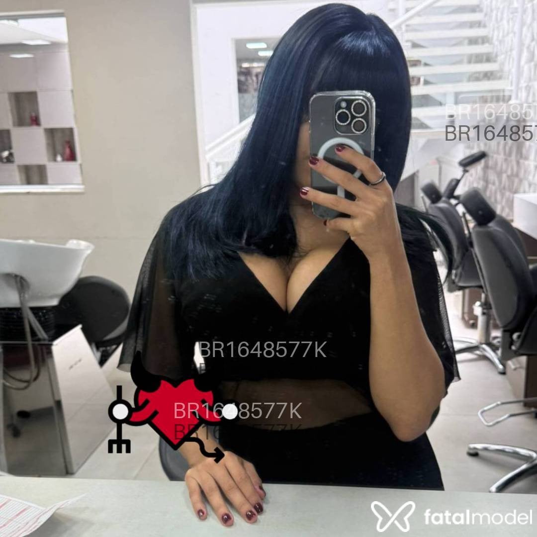 Acompanhante mulher morena (o) de olhos castanhos em São Paulo - Emma