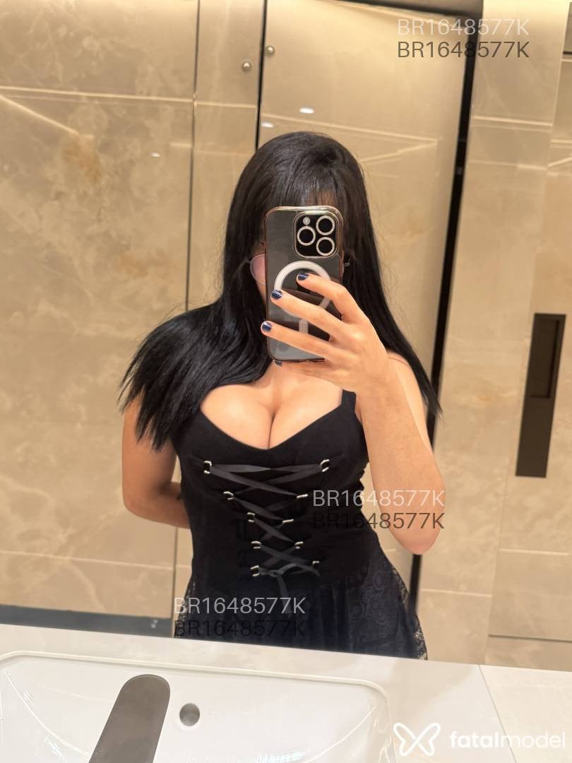Acompanhante mulher morena (o) de olhos castanhos em São Paulo - Emma