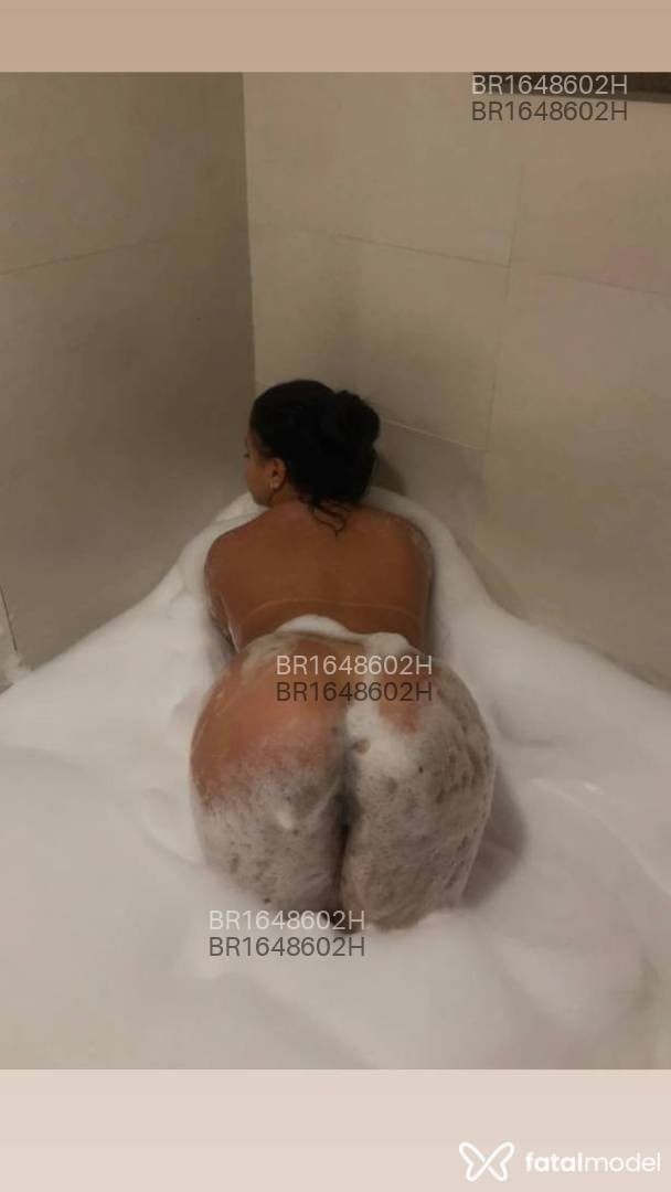 Acompanhante mulher morena (o) de olhos castanhos em Marabá - Isis Alves