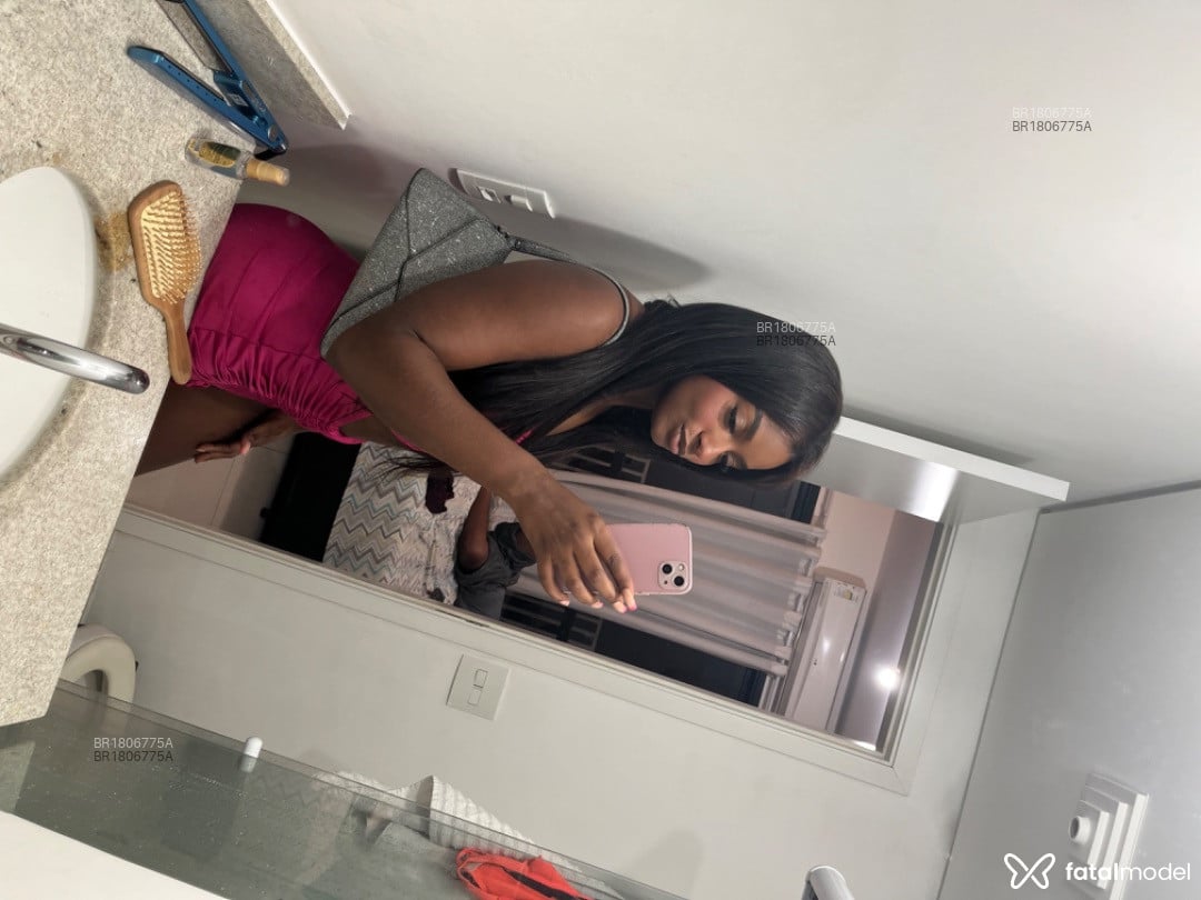 Acompanhante mulher morena (o) de olhos castanhos em Rio de Janeiro - Daianeoc