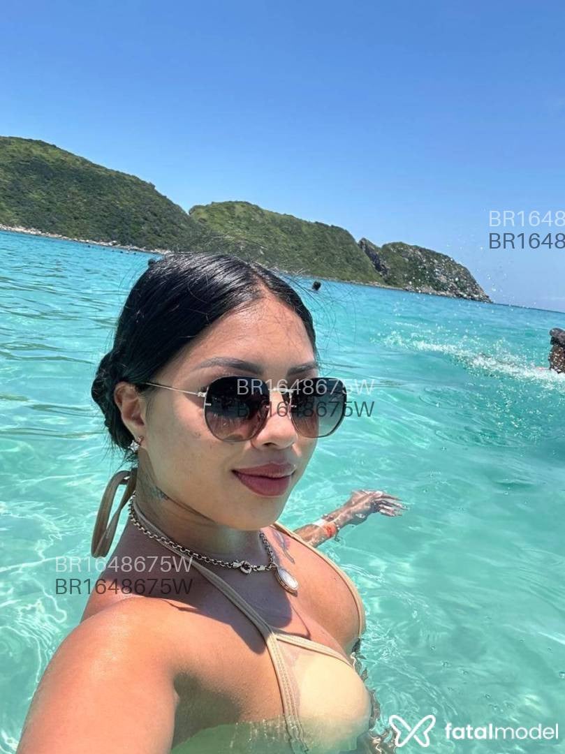 Acompanhante mulher morena (o) de olhos castanhos em Balneário Camboriú - Suzan