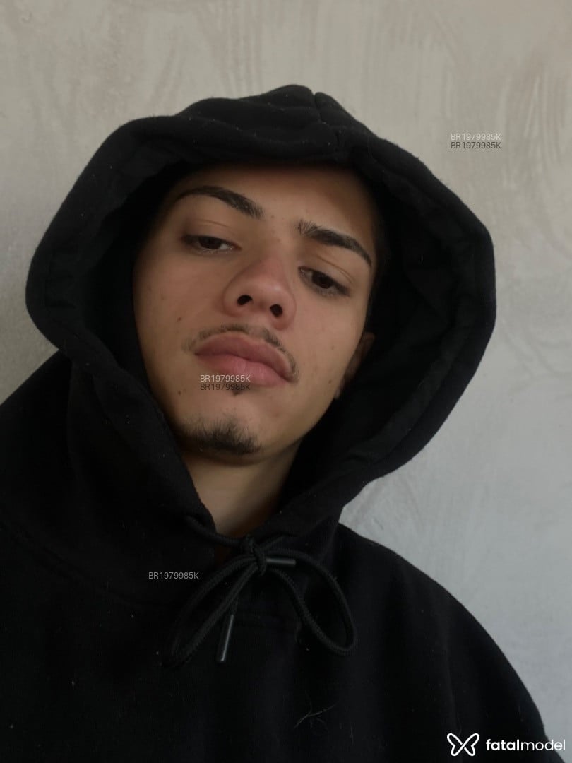 Acompanhante homem com cabelo castanho de olhos castanhos em Bauru - Iago Lima