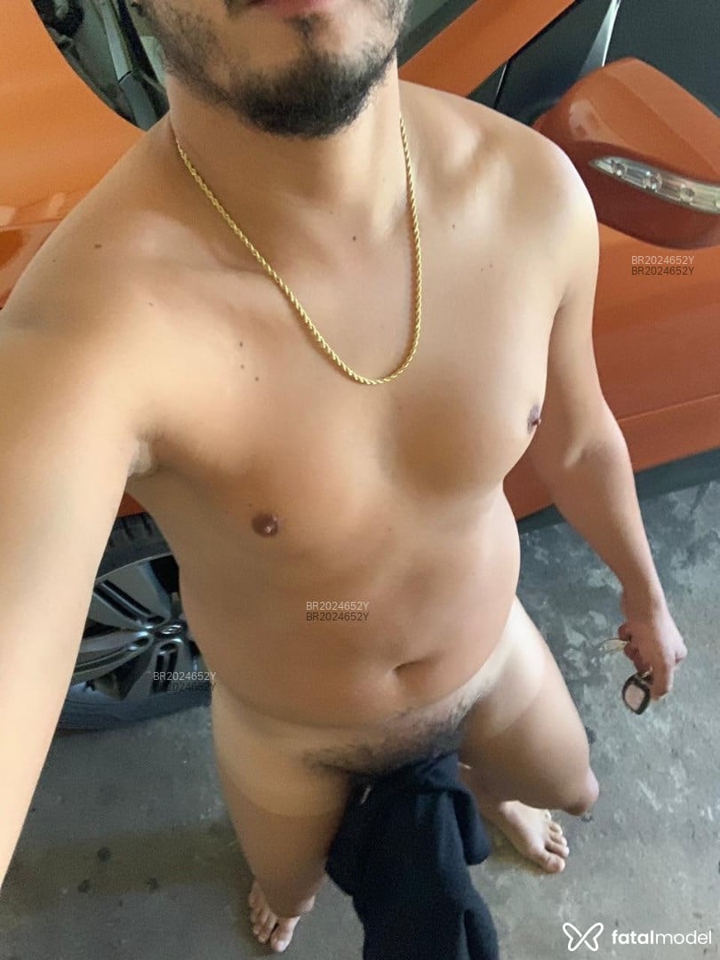 Acompanhante homem morena (o) de olhos castanhos - Gustavo Acompanhante homem morena (o) de olhos castanhos - Gustavo