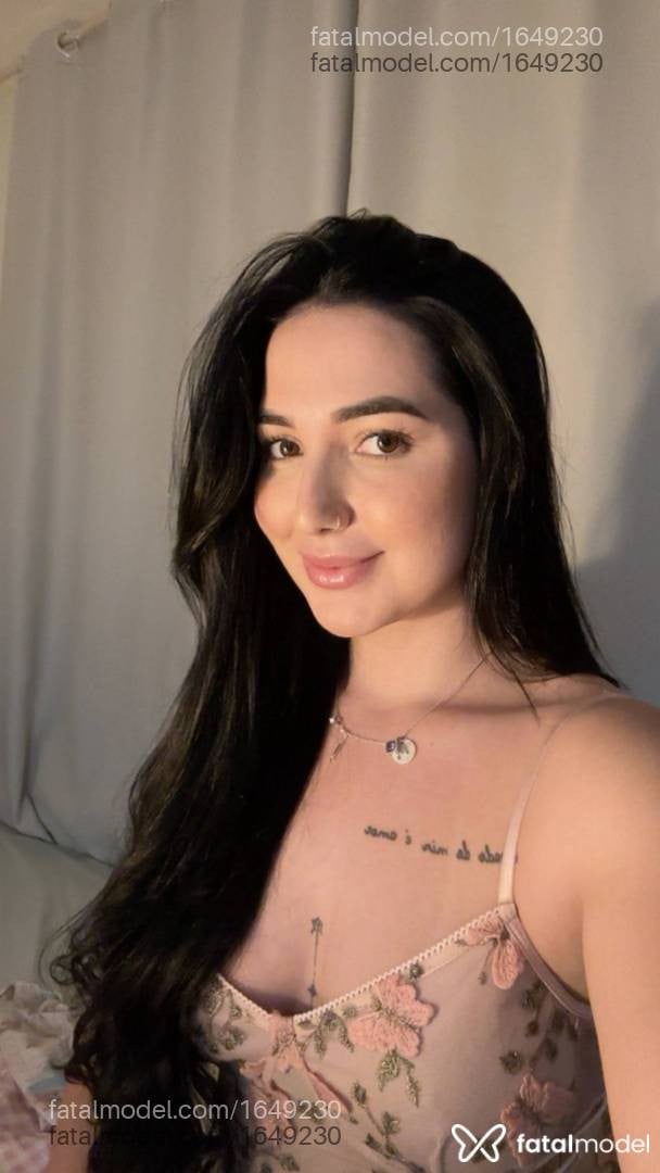 Acompanhante mulher morena (o) de olhos castanhos - Marcela bueno