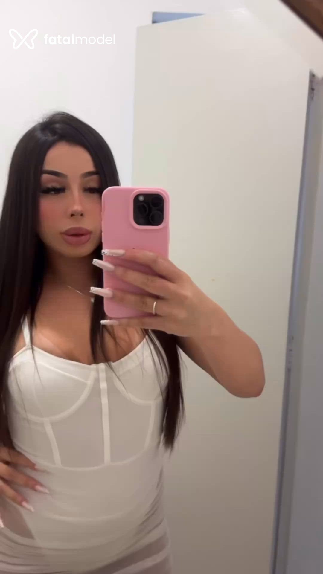 Acompanhante mulher morena (o) de olhos castanhos - Bianca bueno