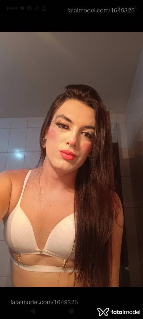 Acompanhante mulher trans morena (o) de olhos pretos em Frutal - Thayla Rodrigues
