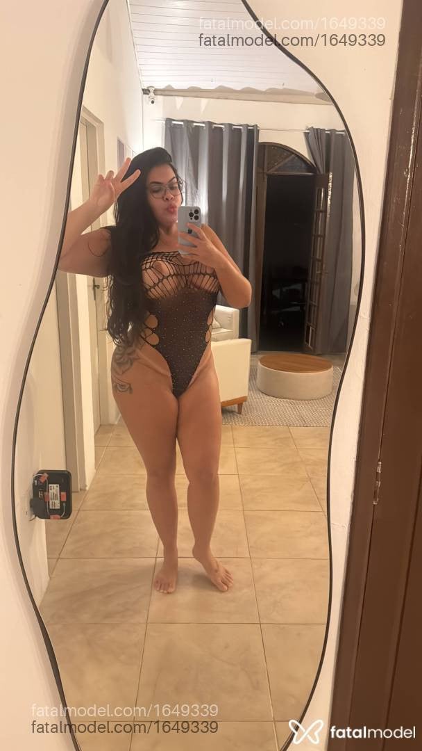 Acompanhante mulher morena (o) de olhos pretos - Raquel Albuquerque