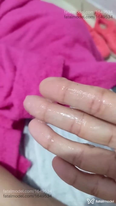 Acompanhante mulher com cabelo castanho de olhos castanhos em Inocência - Raffaela Mazzon