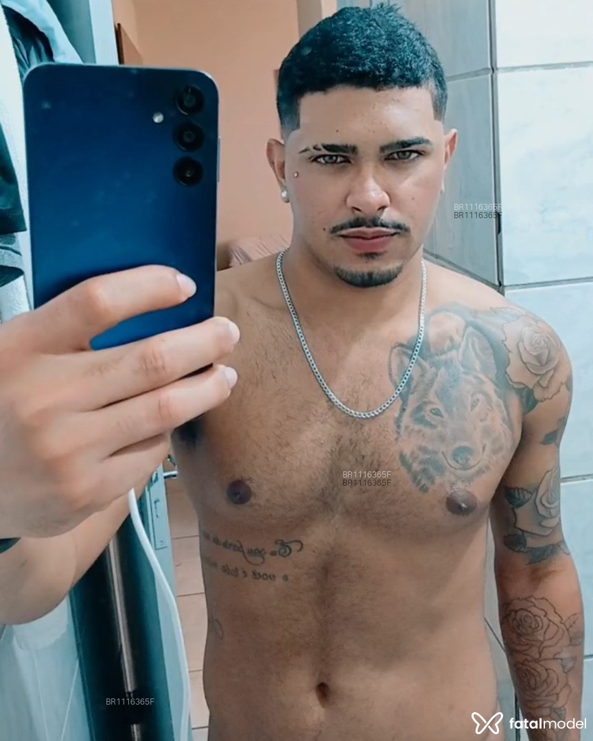 Acompanhante homem morena (o) de olhos castanhos em São José do Rio Preto - Arthur