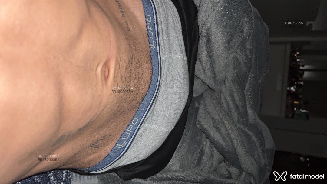 Acompanhante homem com cabelo castanho de olhos mel em Coxim Acompanhante homem com cabelo castanho de olhos mel em Coxim - Marcelo Júnior
