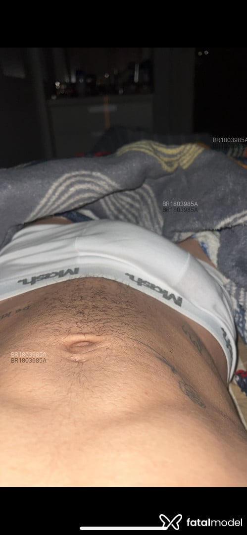 Acompanhante homem com cabelo castanho de olhos mel em Coxim Acompanhante homem com cabelo castanho de olhos mel em Coxim - Marcelo Júnior