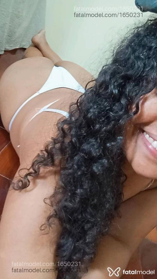 Acompanhante mulher morena (o) de olhos castanhos - Babi Morena