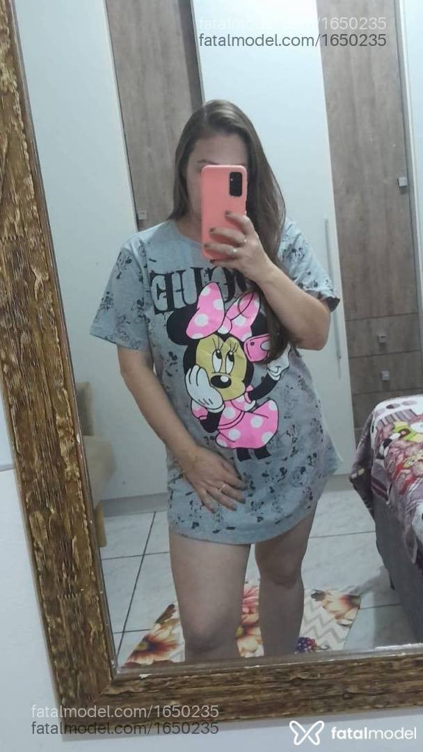 Acompanhante mulher com cabelo castanho de olhos castanhos - Karen Bianco