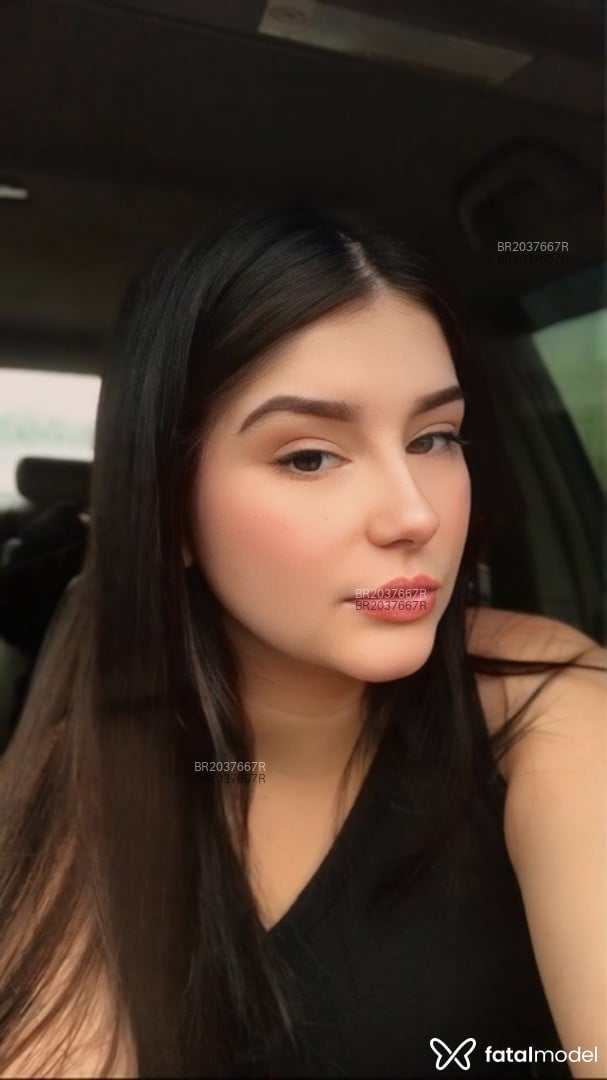 Acompanhante mulher com cabelo castanho de olhos castanhos em Americana - Yasmin
