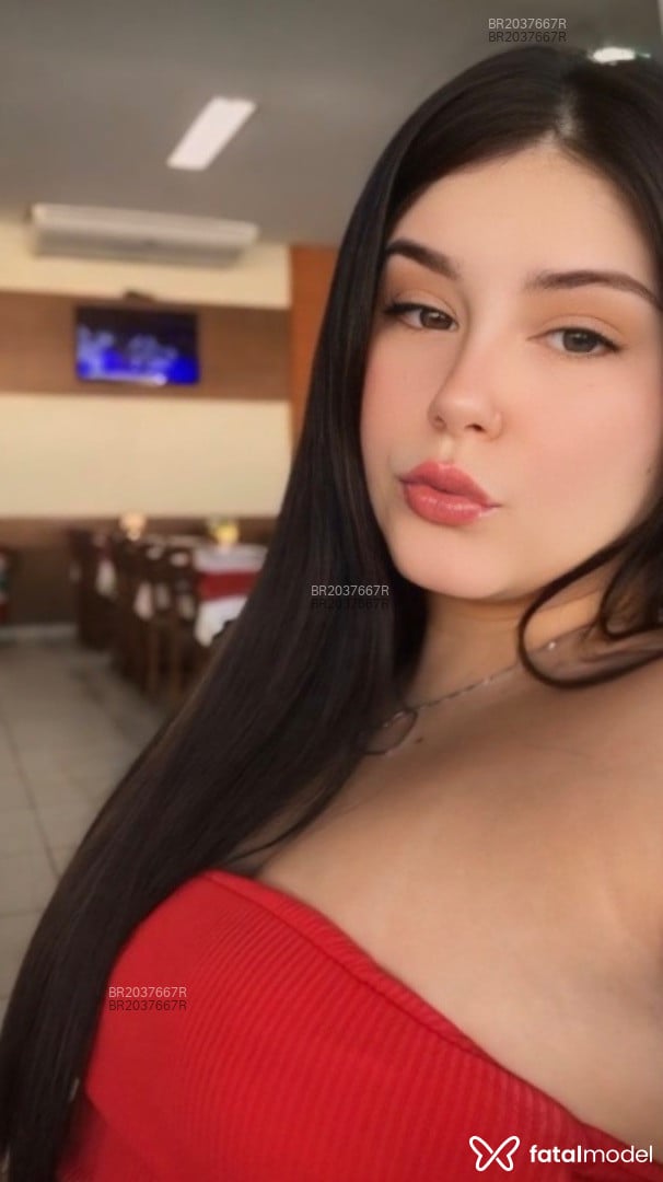 Acompanhante mulher com cabelo castanho de olhos castanhos em Americana - Yasmin