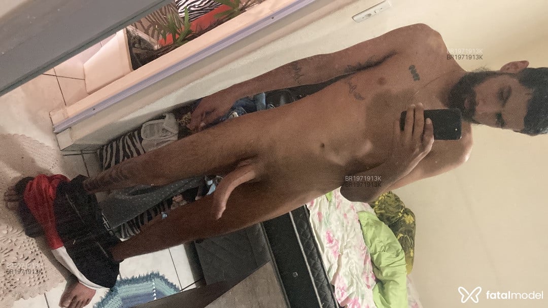 Acompanhante homem com cabelo castanho de olhos castanhos em São Paulo Acompanhante homem com cabelo castanho de olhos castanhos em São Paulo - Gaabs