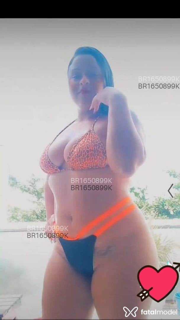 Acompanhante mulher morena (o) de olhos castanhos em Cabo Frio - Bella