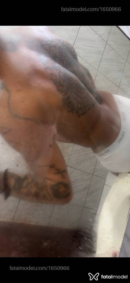 Acompanhante homem morena (o) de olhos castanhos em Passo Fundo - Phelipe