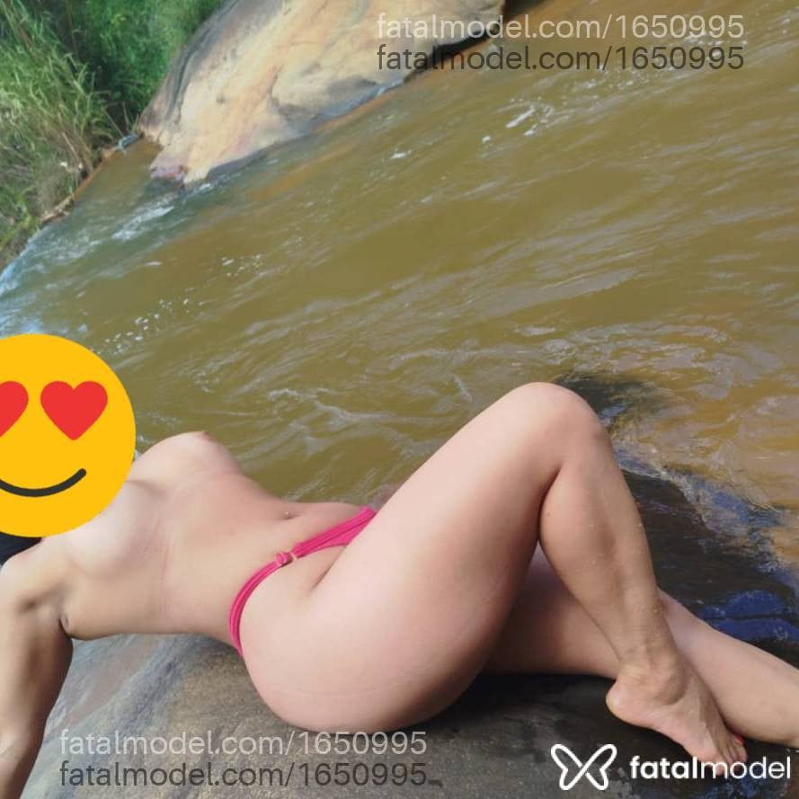 Acompanhante mulher morena (o) de olhos castanhos - Lilian