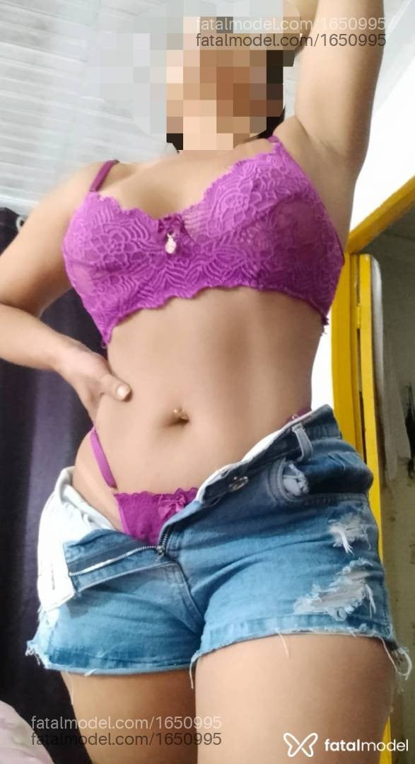 Acompanhante mulher morena (o) de olhos castanhos - Lilian
