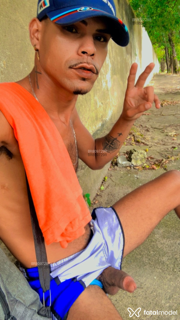 Acompanhante homem morena (o) de olhos castanhos em Serra Acompanhante homem morena (o) de olhos castanhos em Serra - MATHEUS LORENZZO